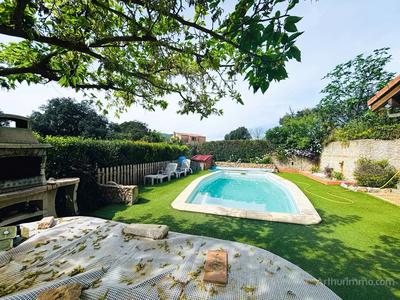 Maison - 187 m² - 7 pièces