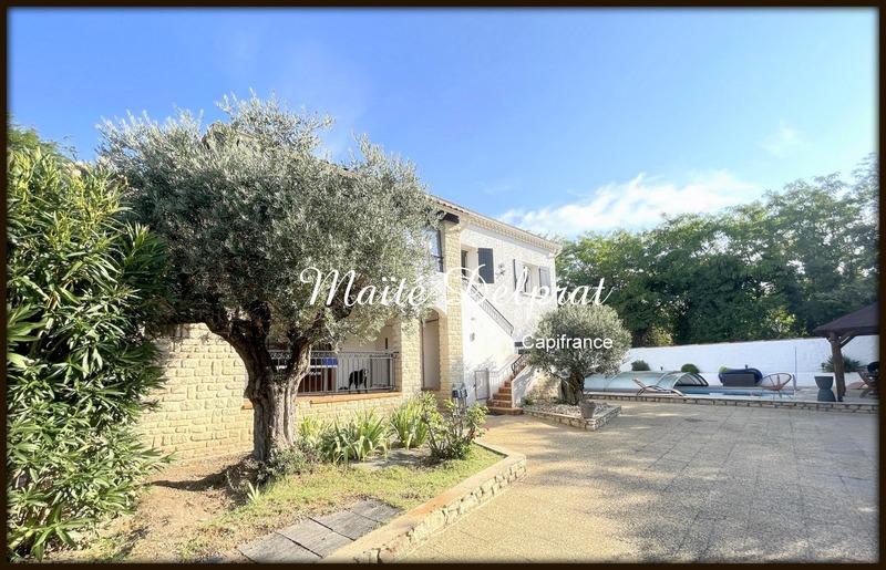 Maison - 218 m² - 10 pièces