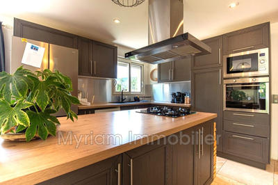 Maison - 131 m² - 6 pièces