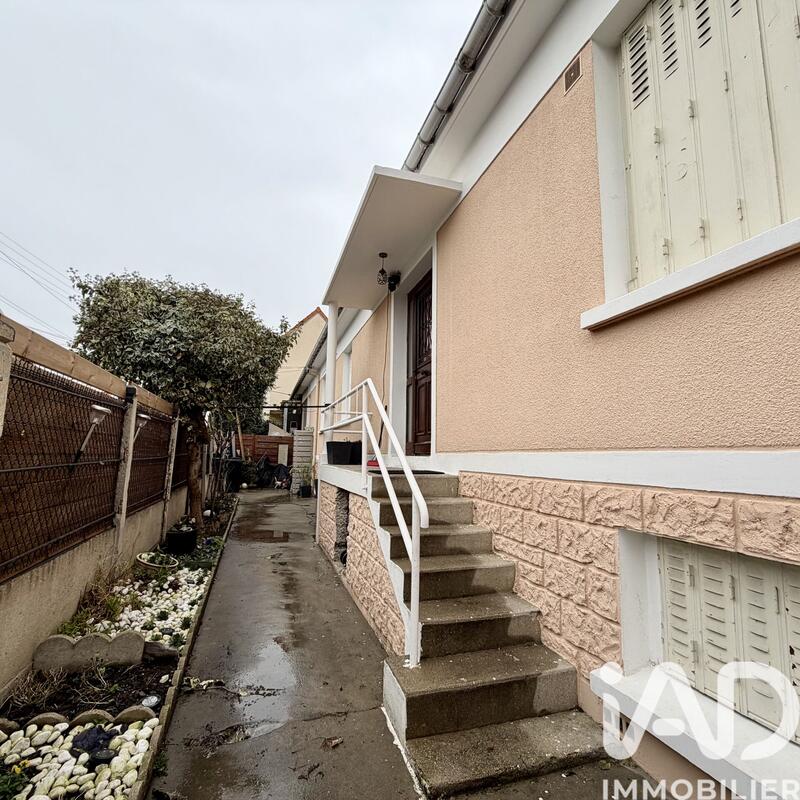 Maison - 110 m² - 4 pièces