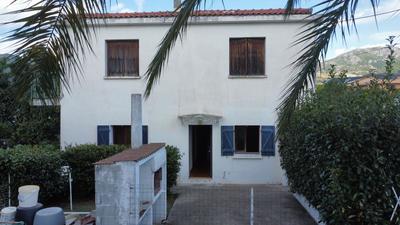 Appartement - 79 m² - 3 pièces