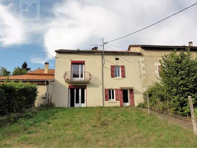 Maison - 103 m² - 5 pièces