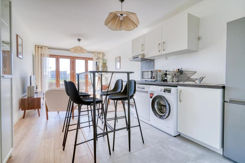 Chambre - 9 m² - 1 pièce