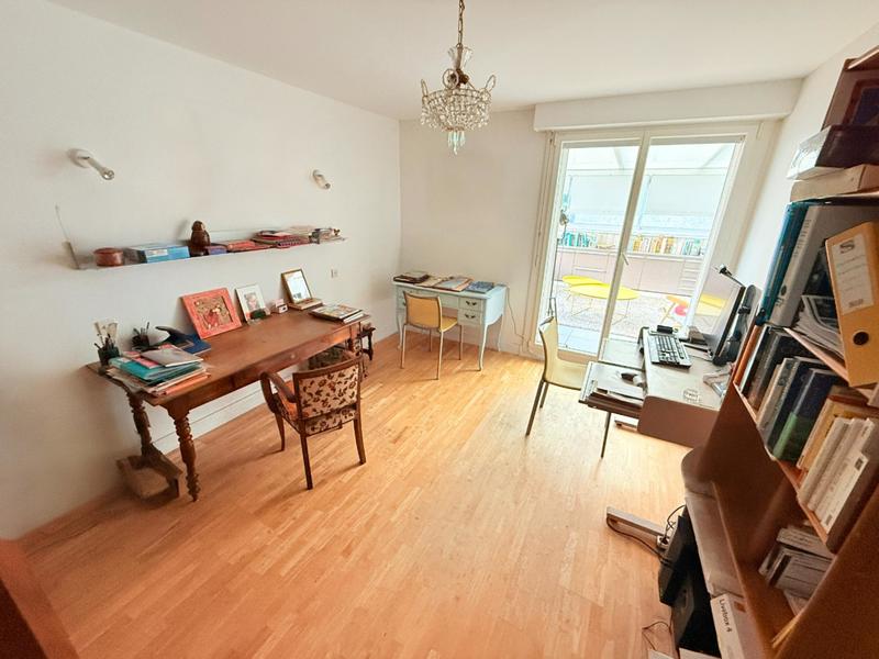 Maison - 364 m² - 12 pièces