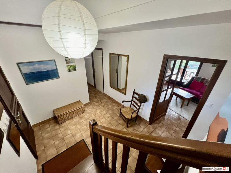 Maison - 156 m² - 7 pièces