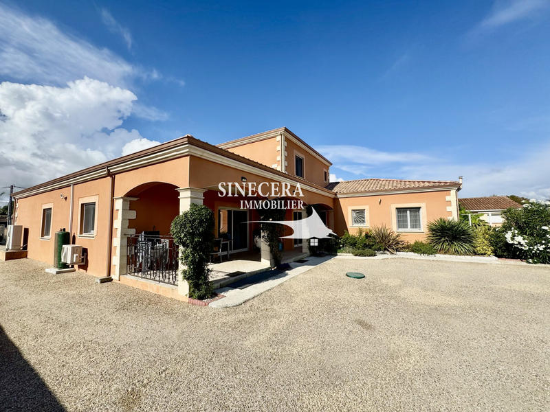 Maison - 224 m² - 9 pièces