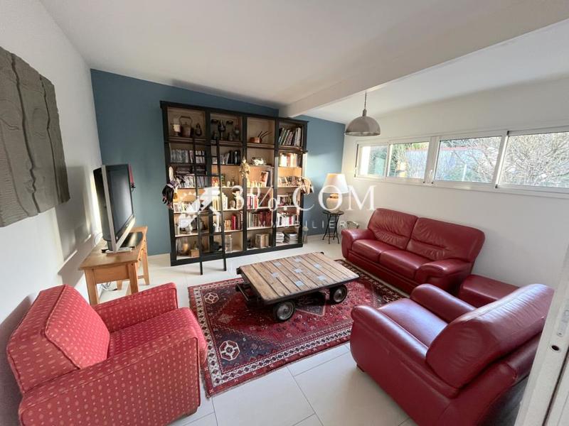 Maison - 194 m² - 6 pièces