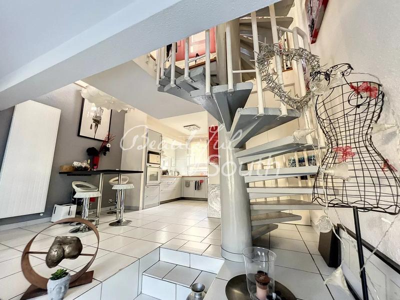 Appartement - 174 m² - 6 pièces