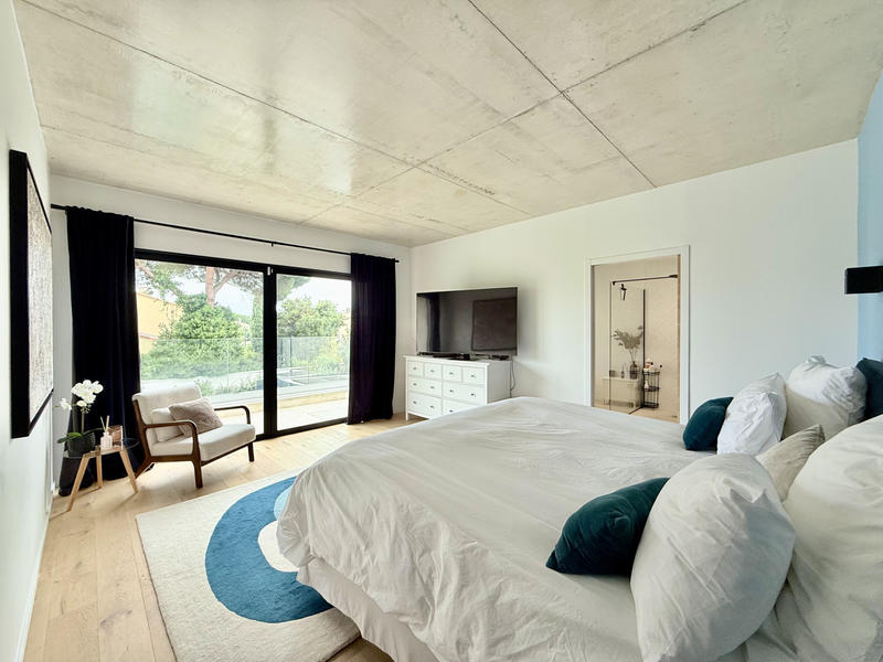 Maison - 218 m² - 5 pièces