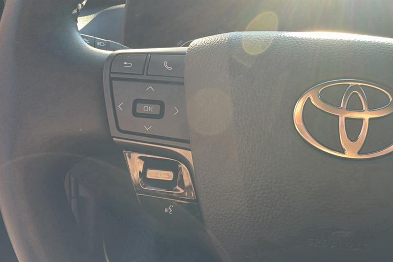 Toyota c-Hr 1.8 Hybrid140 Design Pk H