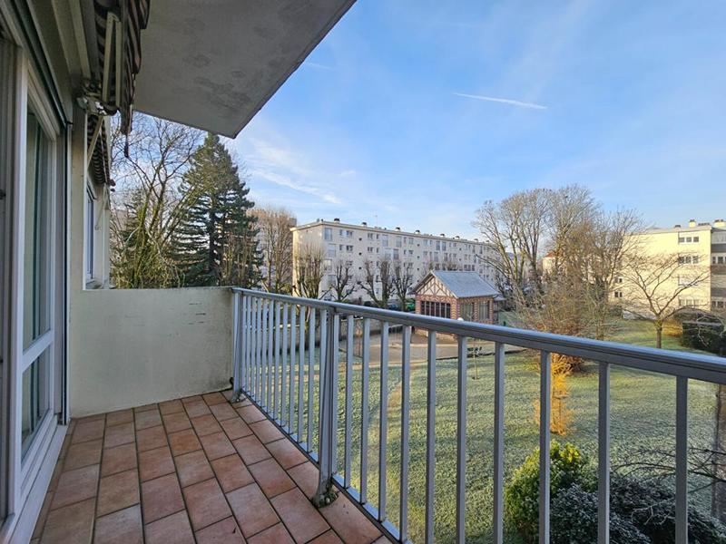 Appartement - 79 m² - 4 pièces