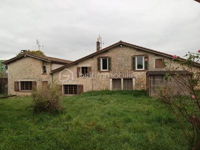 Corps de ferme - 379 m² - 14 pièces