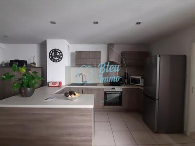 Appartement - 75 m² - 3 pièces