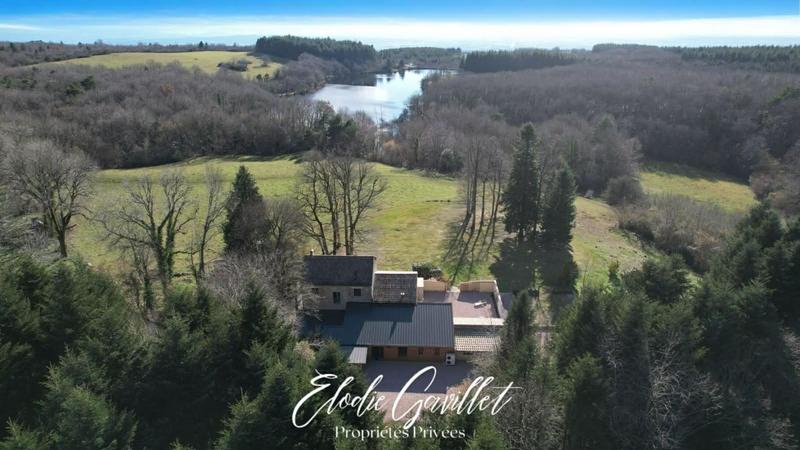 Demeure - 290 m² - 11 pièces