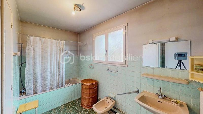 Maison traditionnelle - 165 m² - 6 pièces