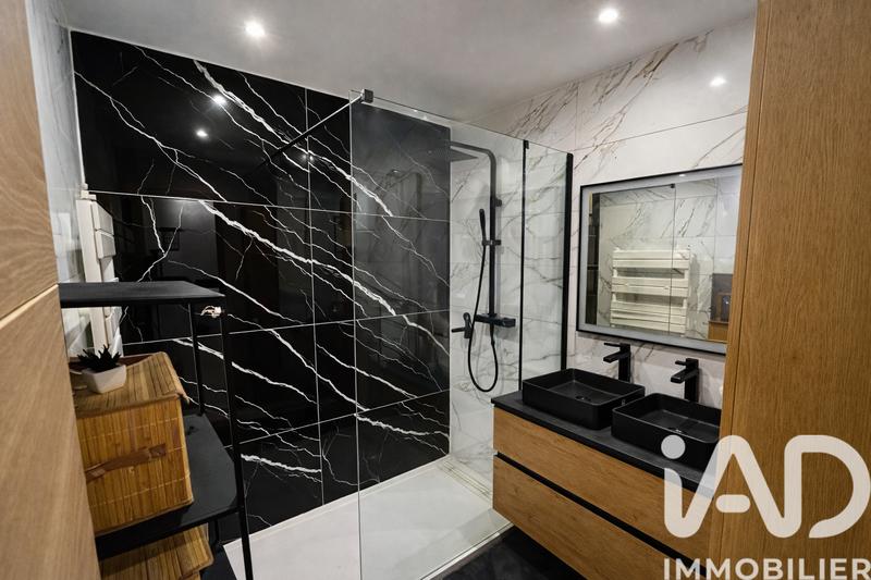 Appartement - 80 m² - 4 pièces