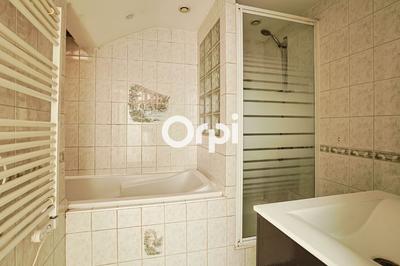 Appartement - 67 m² - 4 pièces