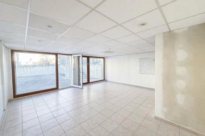 Local commercial - 61 m² - 2 pièces