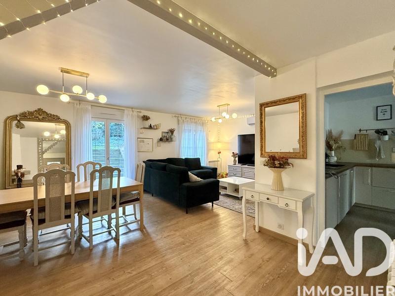 Maison - 182 m² - 7 pièces