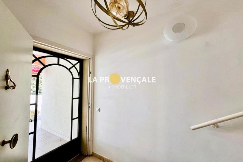 Appartement - 128 m² - 6 pièces