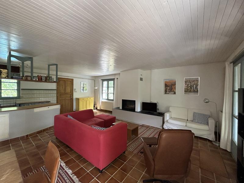 Maison - 110 m² - 4 pièces