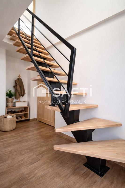 Maison - 136 m² - 7 pièces