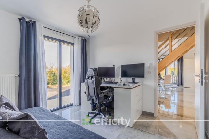 Maison - 145 m² - 5 pièces