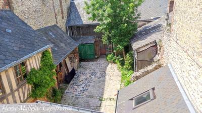 Maison - 170 m² - 6 pièces