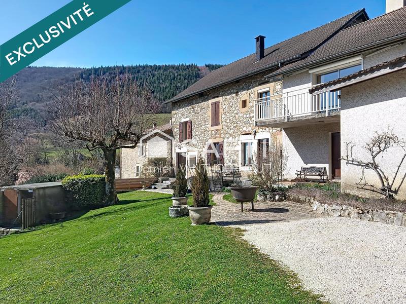 Maison - 307 m² - 9 pièces
