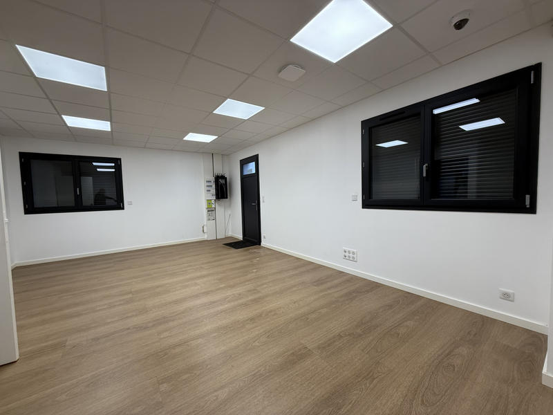 Bureau - 120 m²