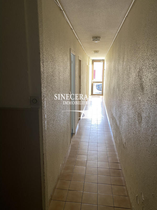 Local d'activités - 64 m²