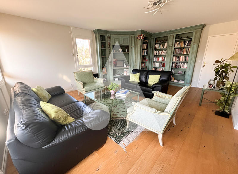 Appartement - 131 m² - 5 pièces