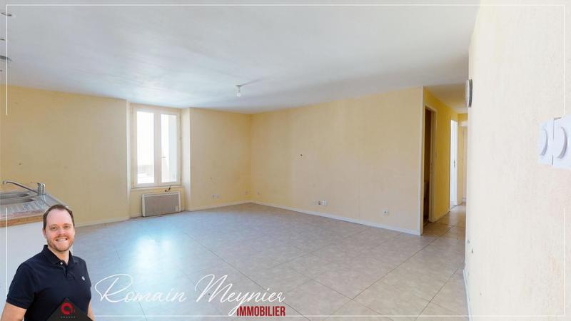 Immeuble - 180 m² - 9 pièces