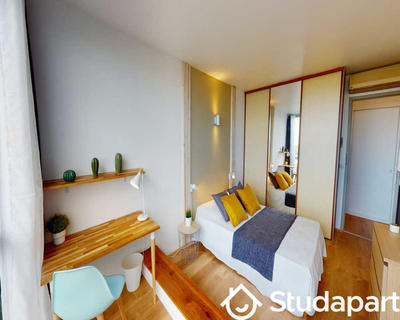 Chambre - 100 m² - 1 pièce