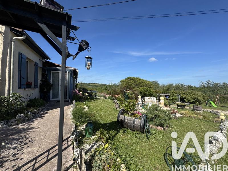 Maison - 95 m² - 6 pièces