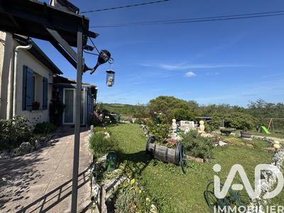 Maison - 95 m² - 6 pièces