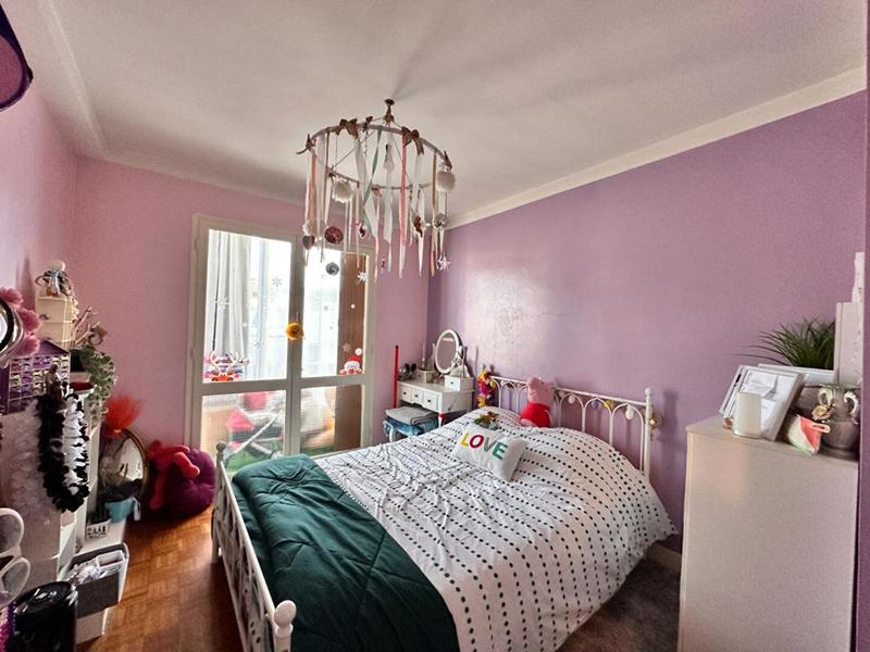 Maison - 99 m² - 5 pièces