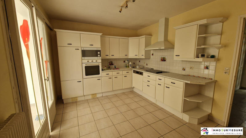 Maison - 165 m² - 8 pièces