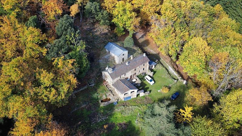 Propriété - 128 m² - 6 pièces