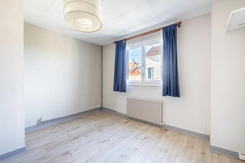 Maison - 161 m² - 10 pièces