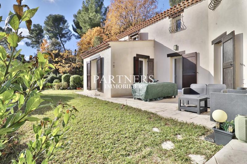 Maison - 141 m² - 5 pièces