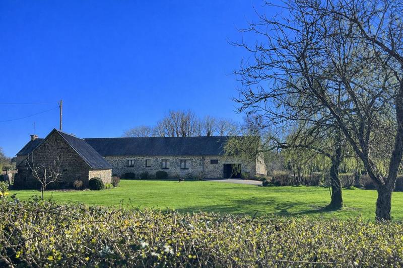 Longère - 140 m² - 5 pièces