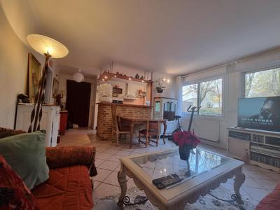 Appartement - 64 m² - 3 pièces