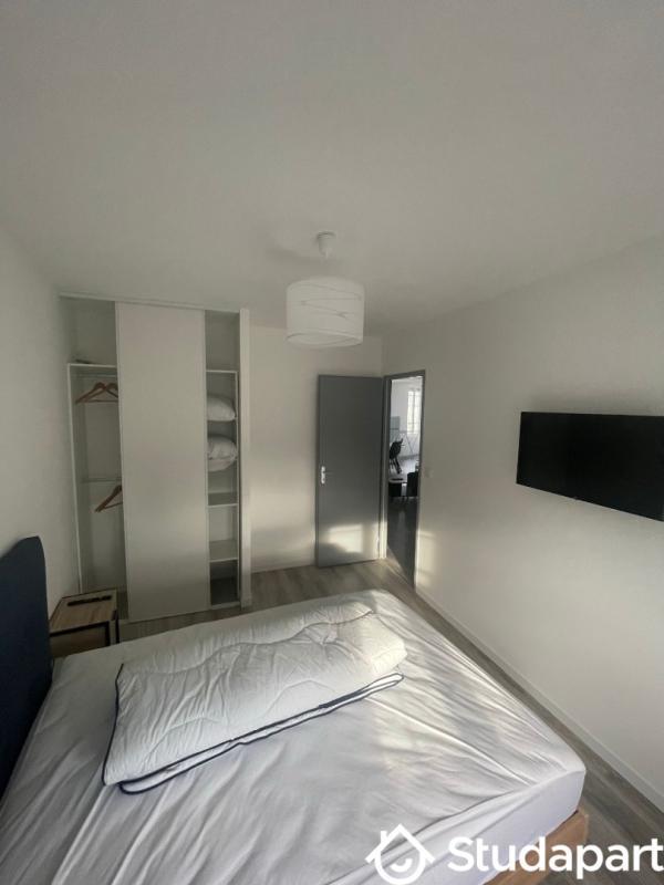 Chambre - 11 m² - 1 pièce