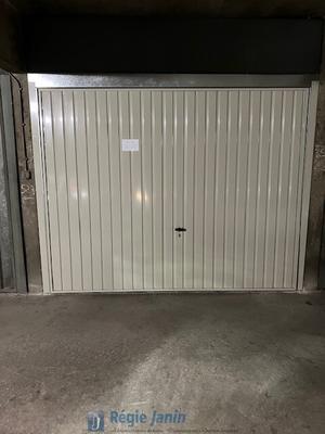 Garage - 11 m²
