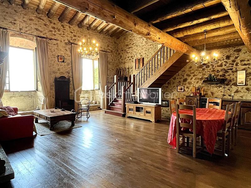 Château - 148 m² - 8 pièces