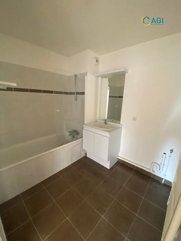 Appartement - 79 m² - 4 pièces