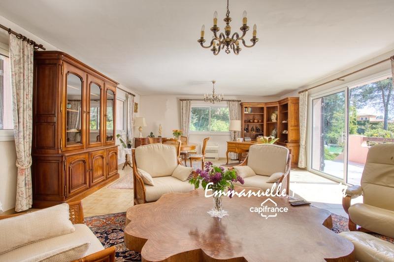 Villa - 210 m² - 7 pièces