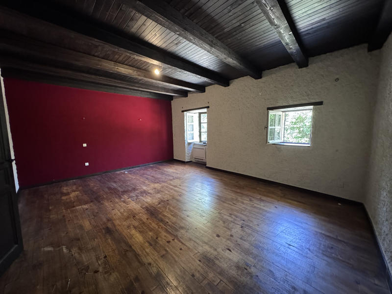 Maison - 311 m² - 9 pièces