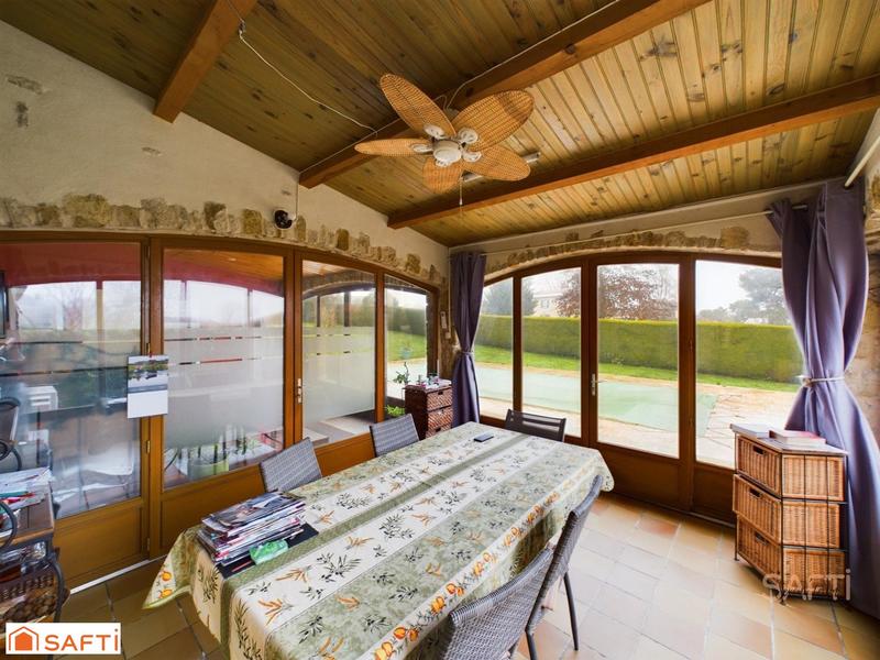 Maison - 185 m² - 7 pièces